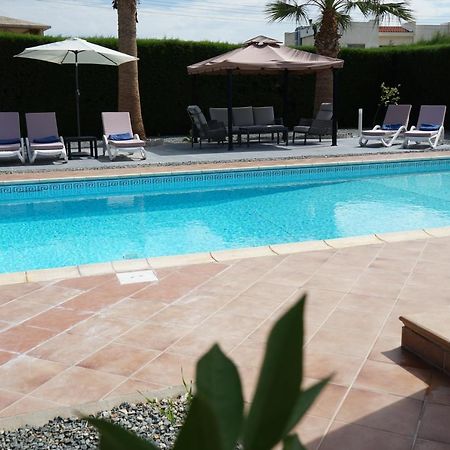 Villa Coral Cove Пейя Екстер'єр фото