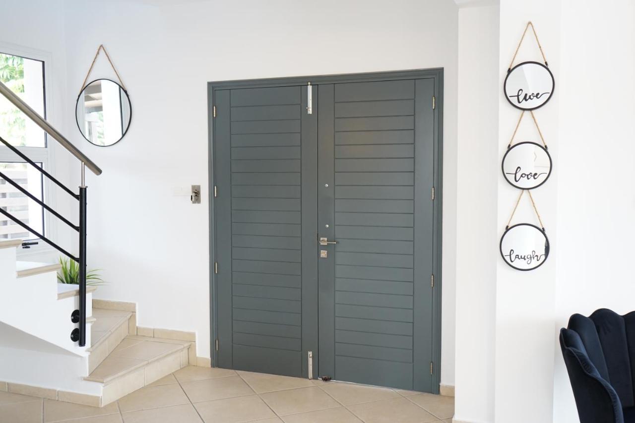 Villa Coral Cove Пейя Екстер'єр фото