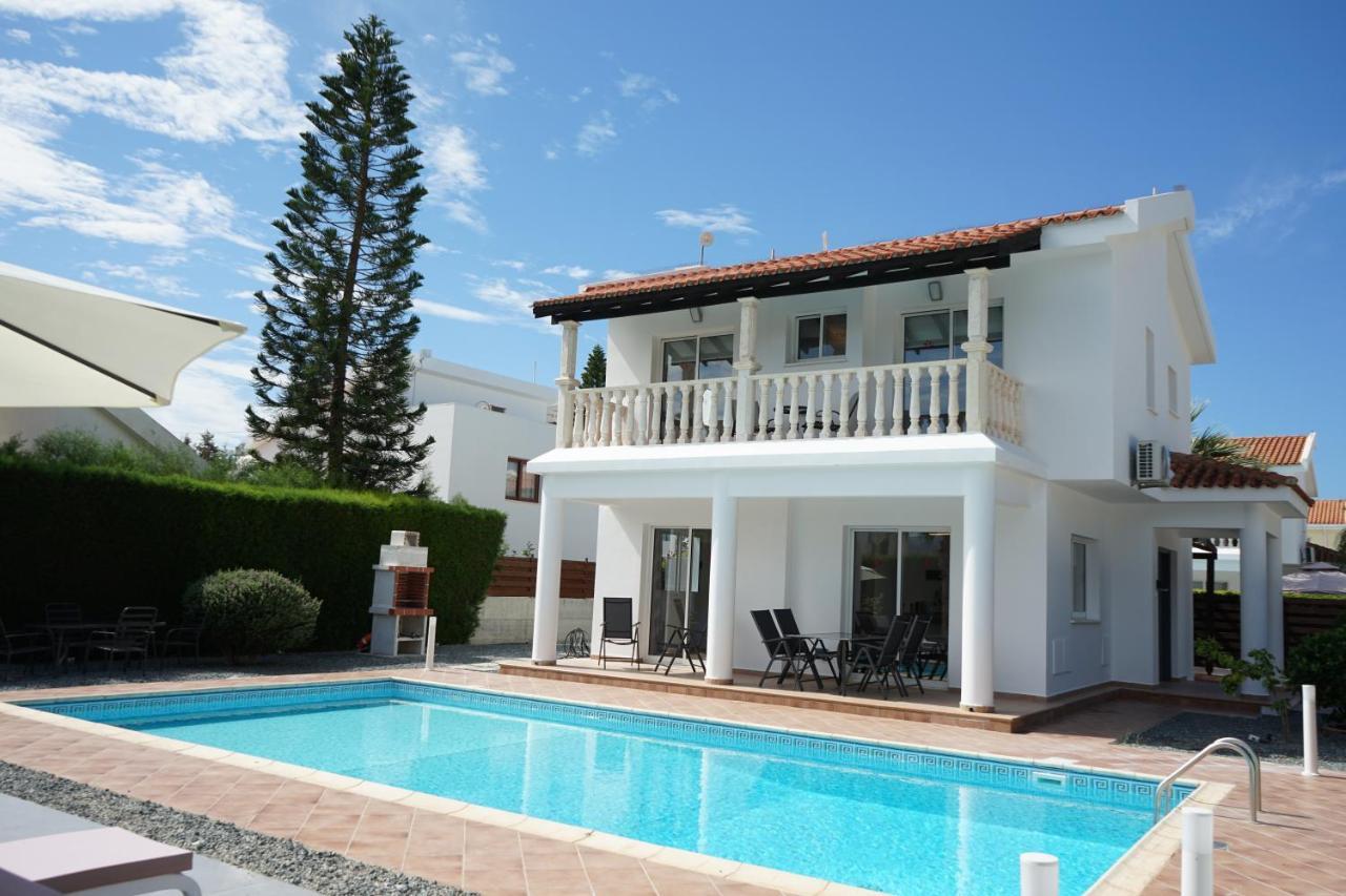 Villa Coral Cove Пейя Екстер'єр фото
